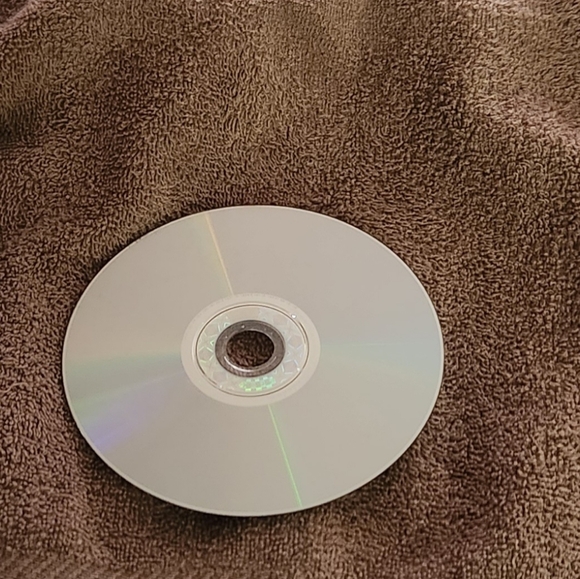 007: From Russia with Love (Xbox, 2005) game DISC ONLY no manual - Picture 2 of 4